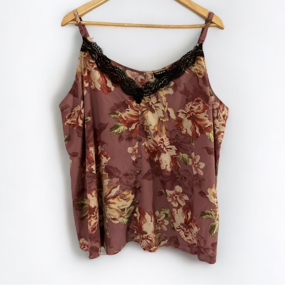 Torrid Chablis Lace Trim Cami Camisole W/ Black Lace V Neck Women’s 12